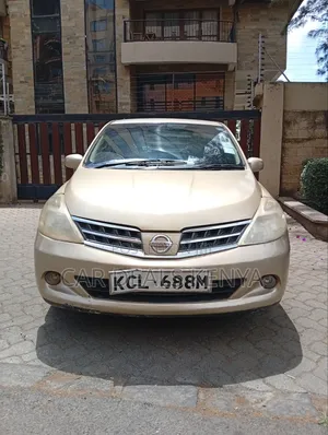 Nissan Tiida 1.5L 16V 2010 Gold