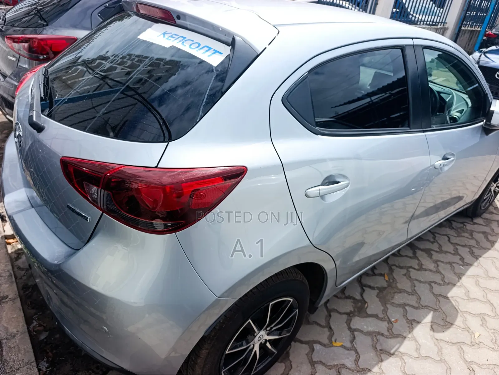 Mazda 2 2021 Silver