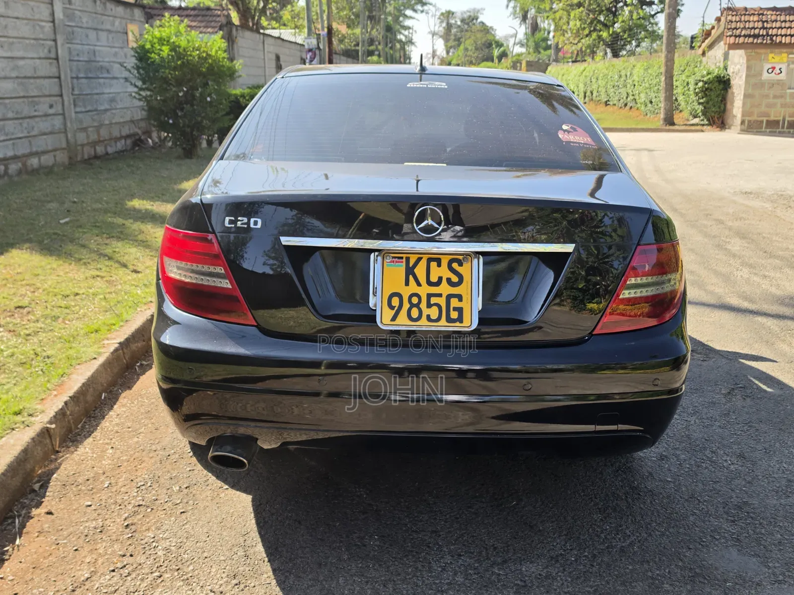 Mercedes-Benz C200 2011 Burgundy