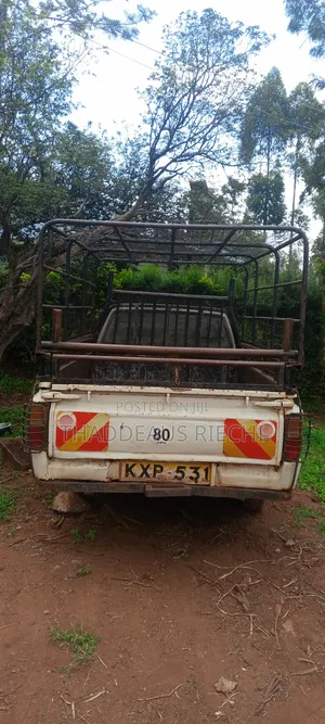 Nissan 1400 1990 White