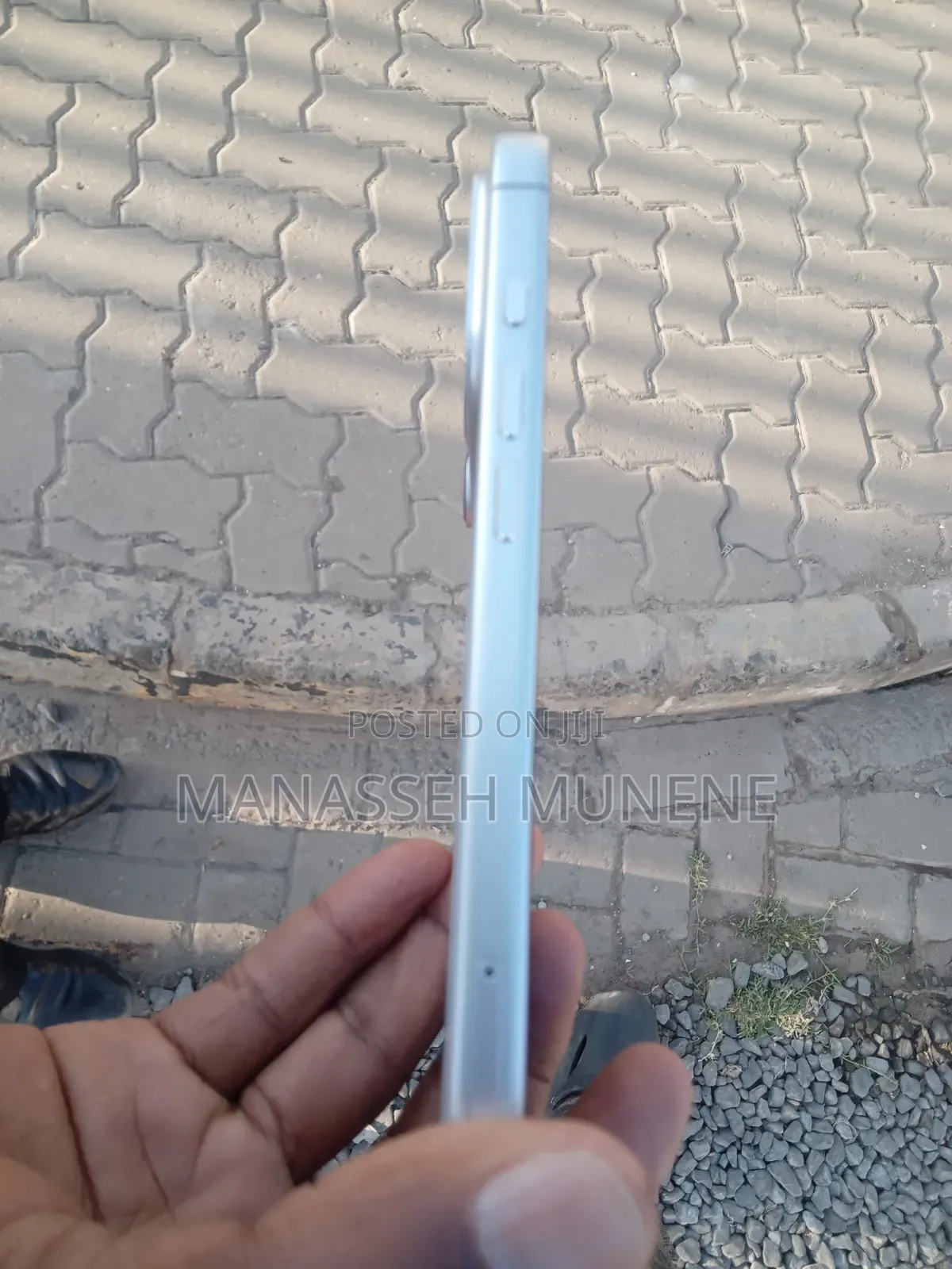 New Mobile Phone 64 GB White
