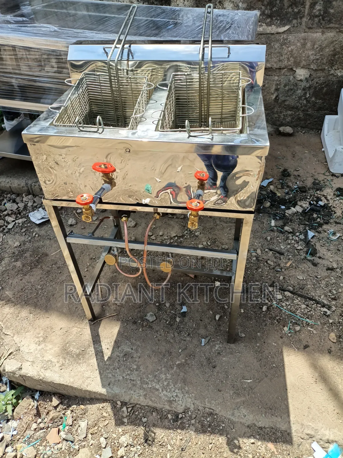 Fryer With Stand
