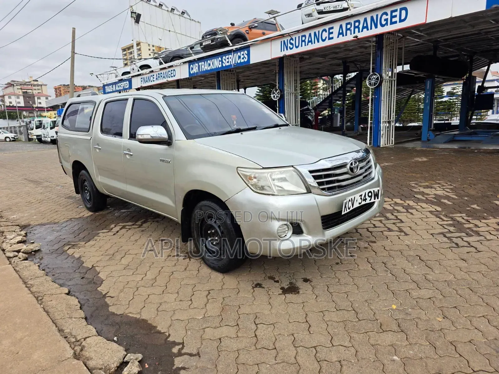 Toyota Hilux 2012 Beige