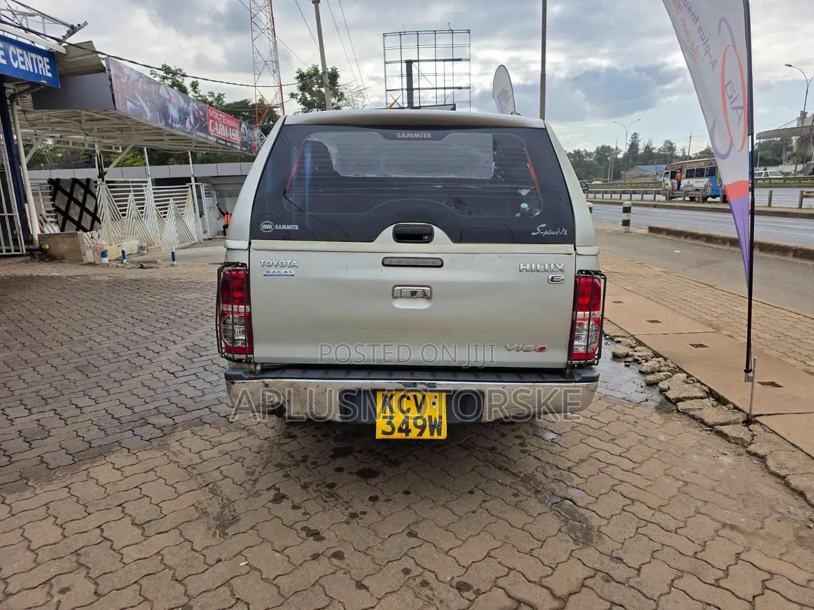 Toyota Hilux 2012 Beige