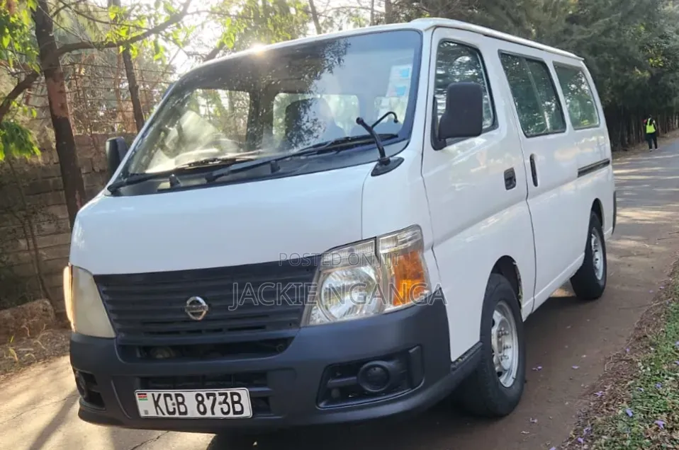 Nissan Caravan (Urvan) 2008 White