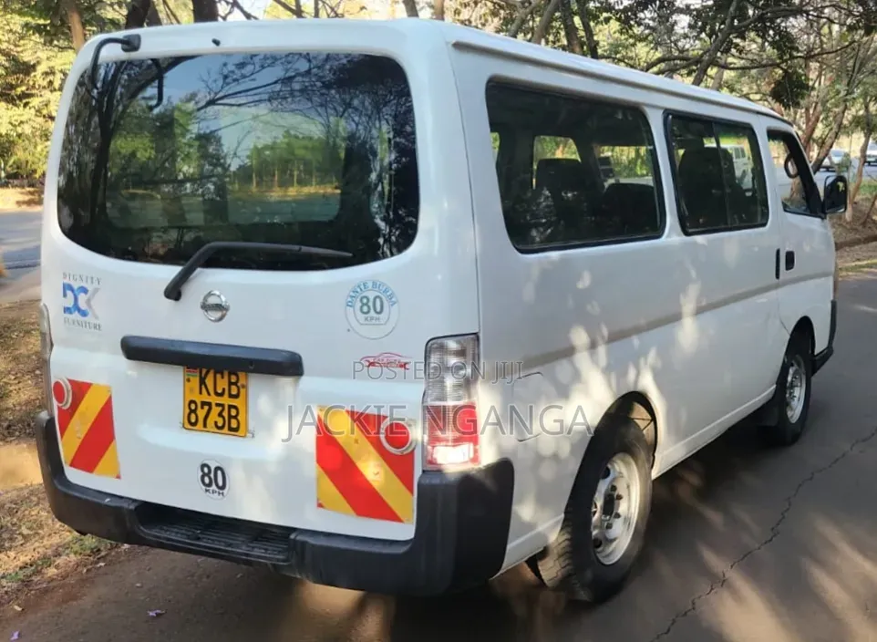 Nissan Caravan (Urvan) 2008 White