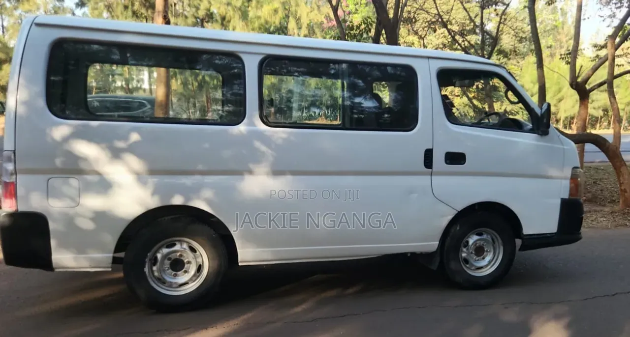 Nissan Caravan (Urvan) 2008 White