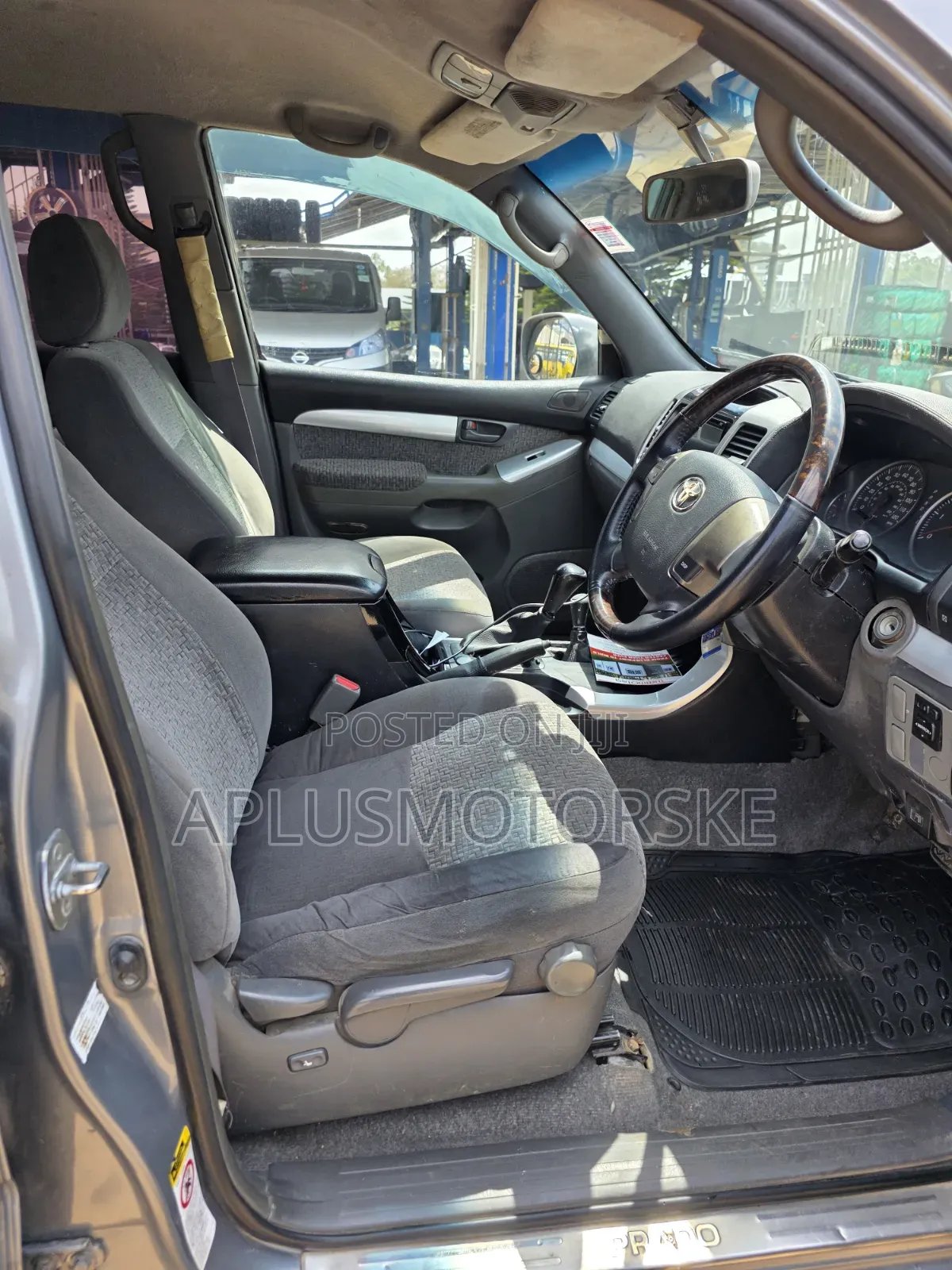 Toyota Land Cruiser Prado 2003 Gray