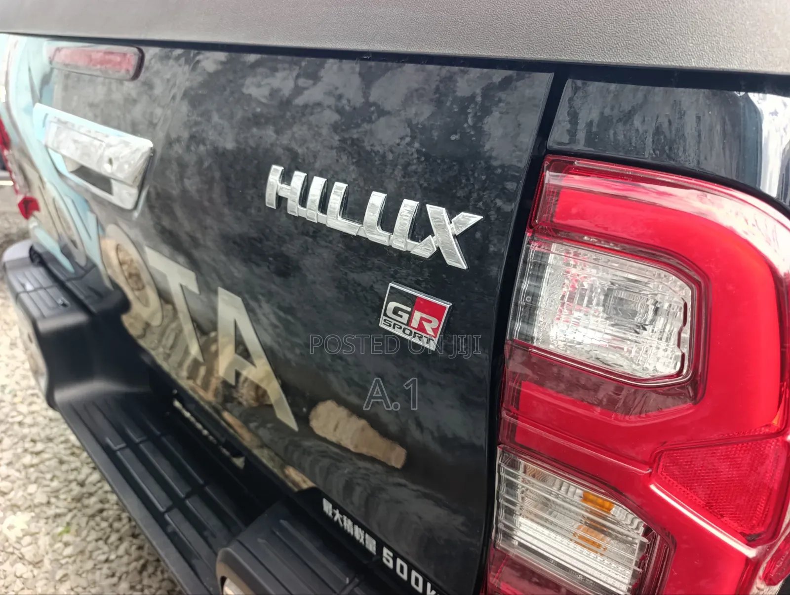 Toyota Hilux 2021 Black