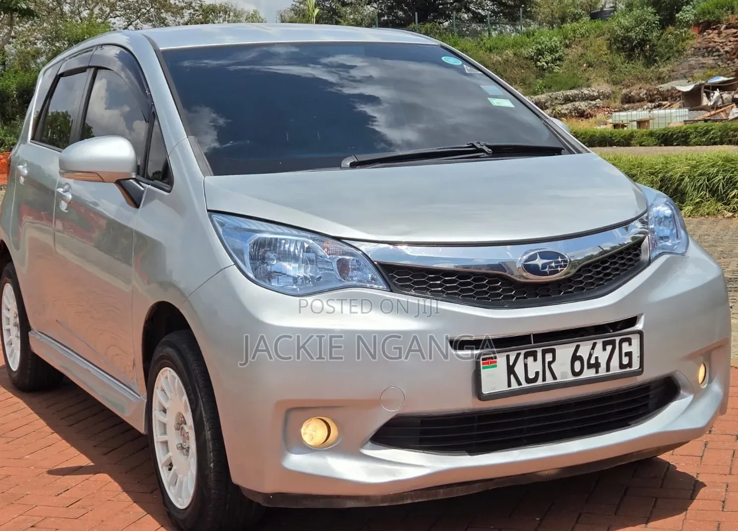 Subaru Trezia 2011 Silver