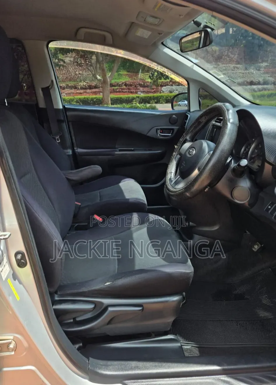 Subaru Trezia 2011 Silver
