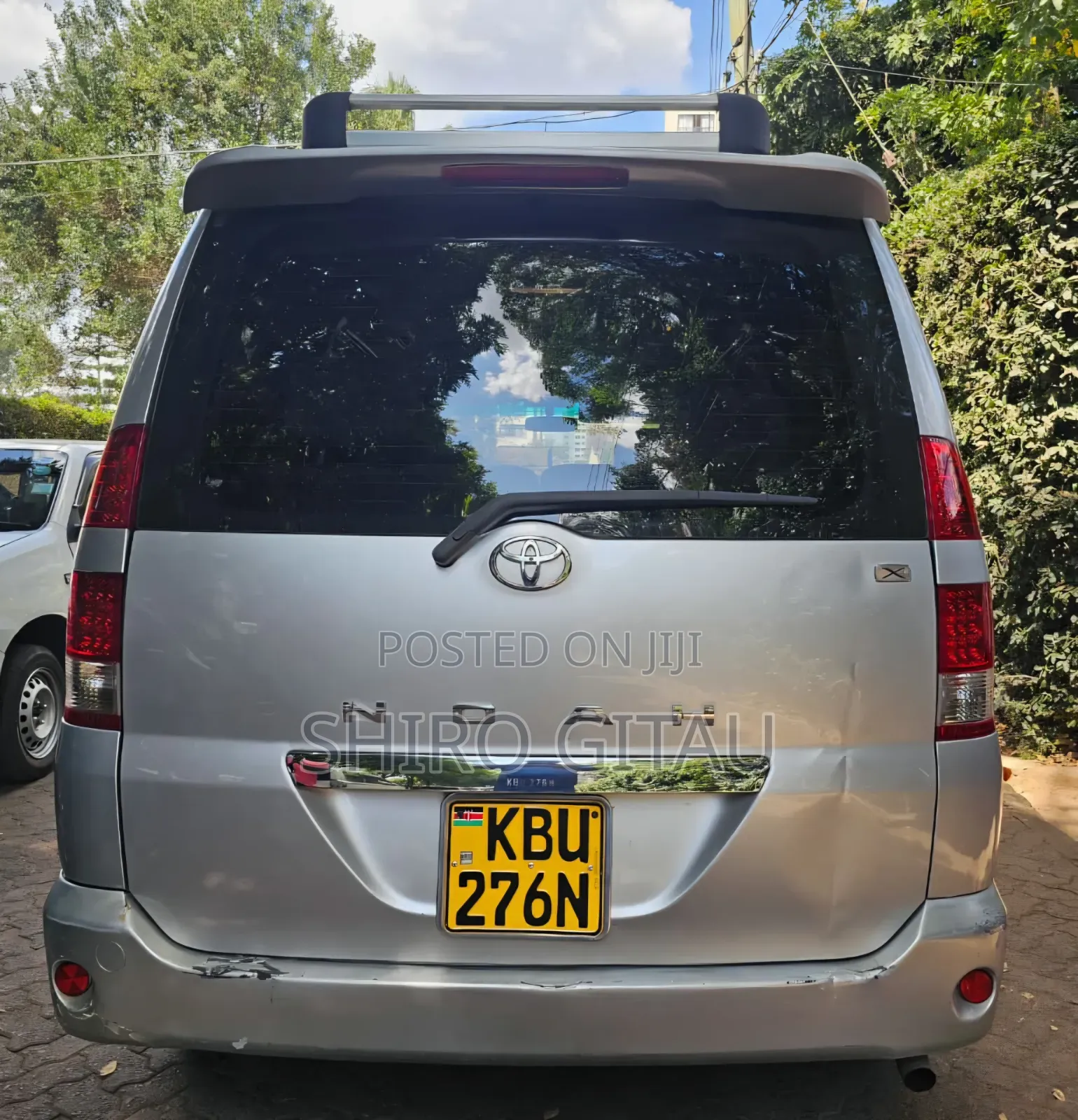 Toyota Noah 2006 Silver
