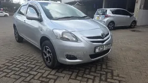 Toyota Belta 2008 Silver