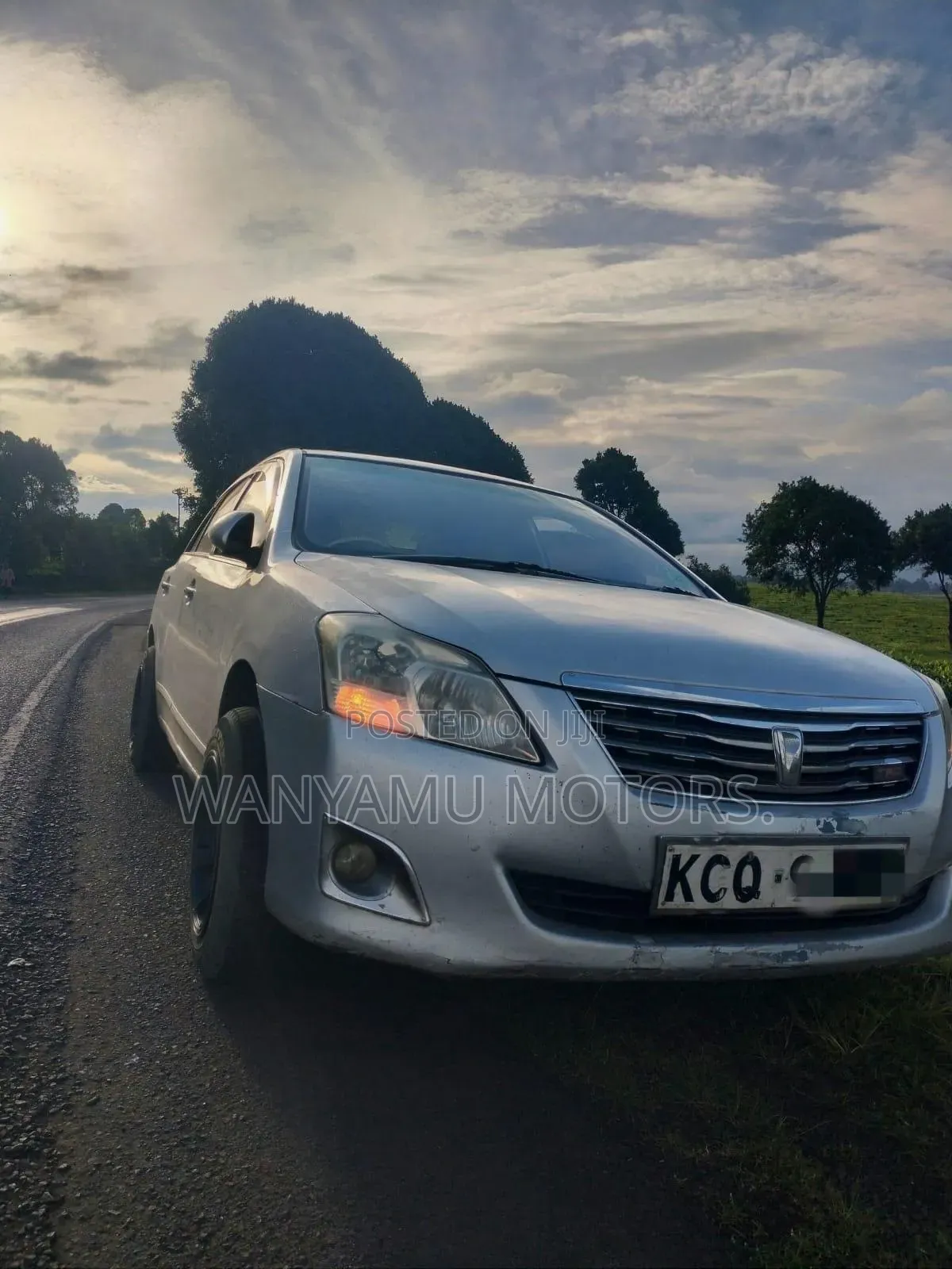 Toyota Premio 2011 Silver