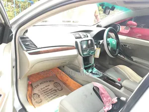 Toyota Premio 2011 Silver