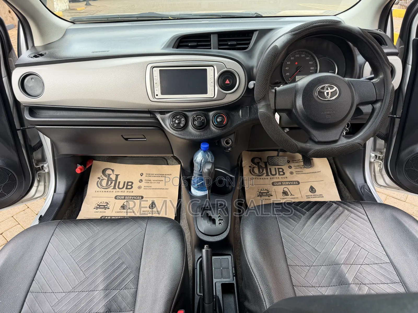 Toyota Vitz 2013 Silver