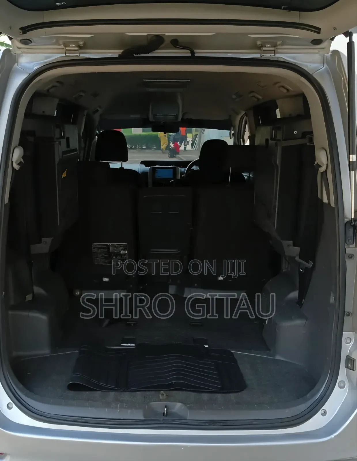 Toyota Noah 2009 Silver