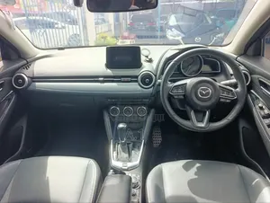 Mazda 2 2020 Gray