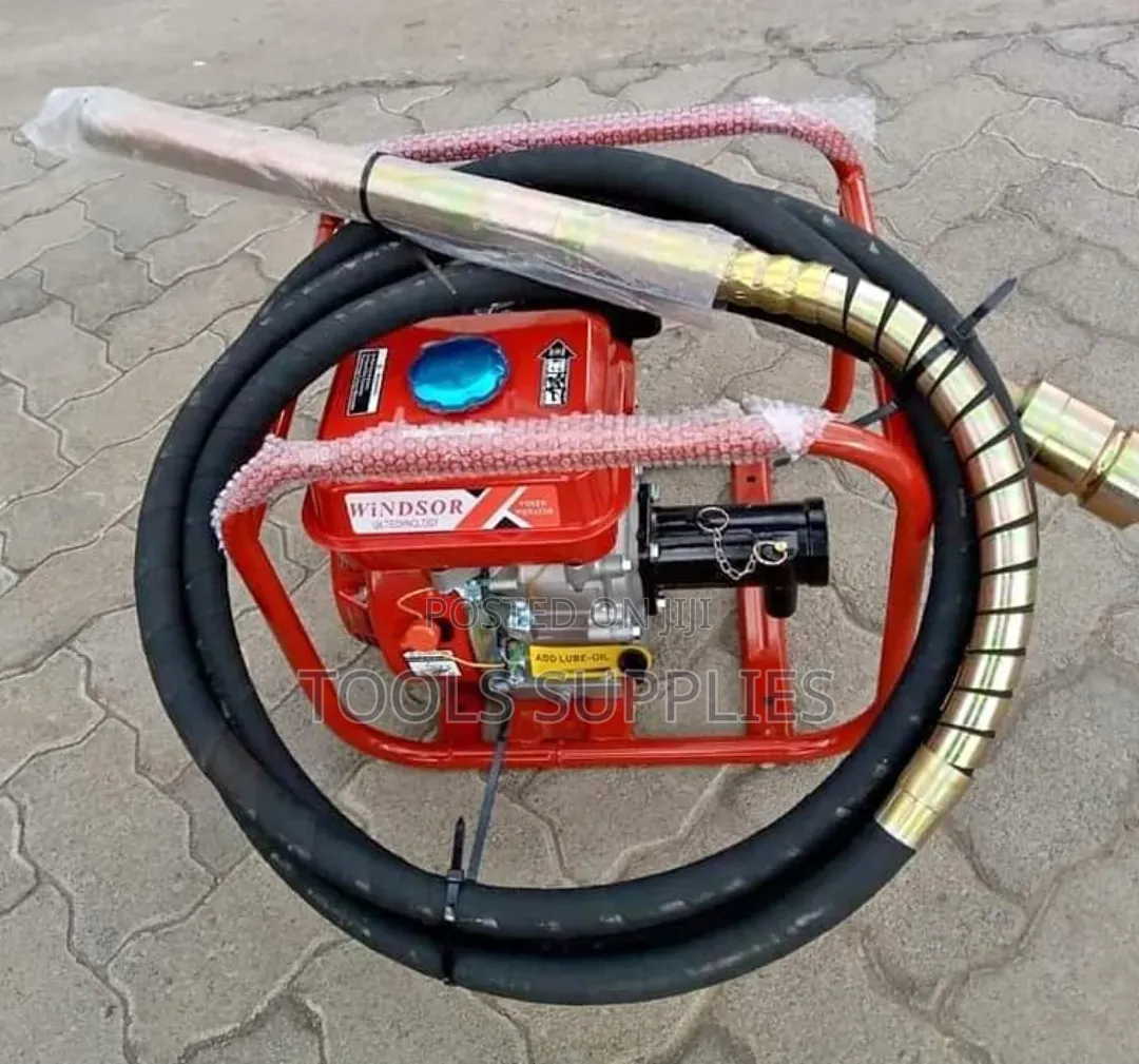 Concrete Vibrator + Pocker