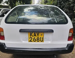Toyota Corolla 1997 White
