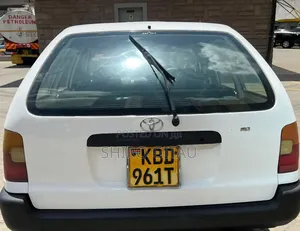 Toyota Corolla 1992 White