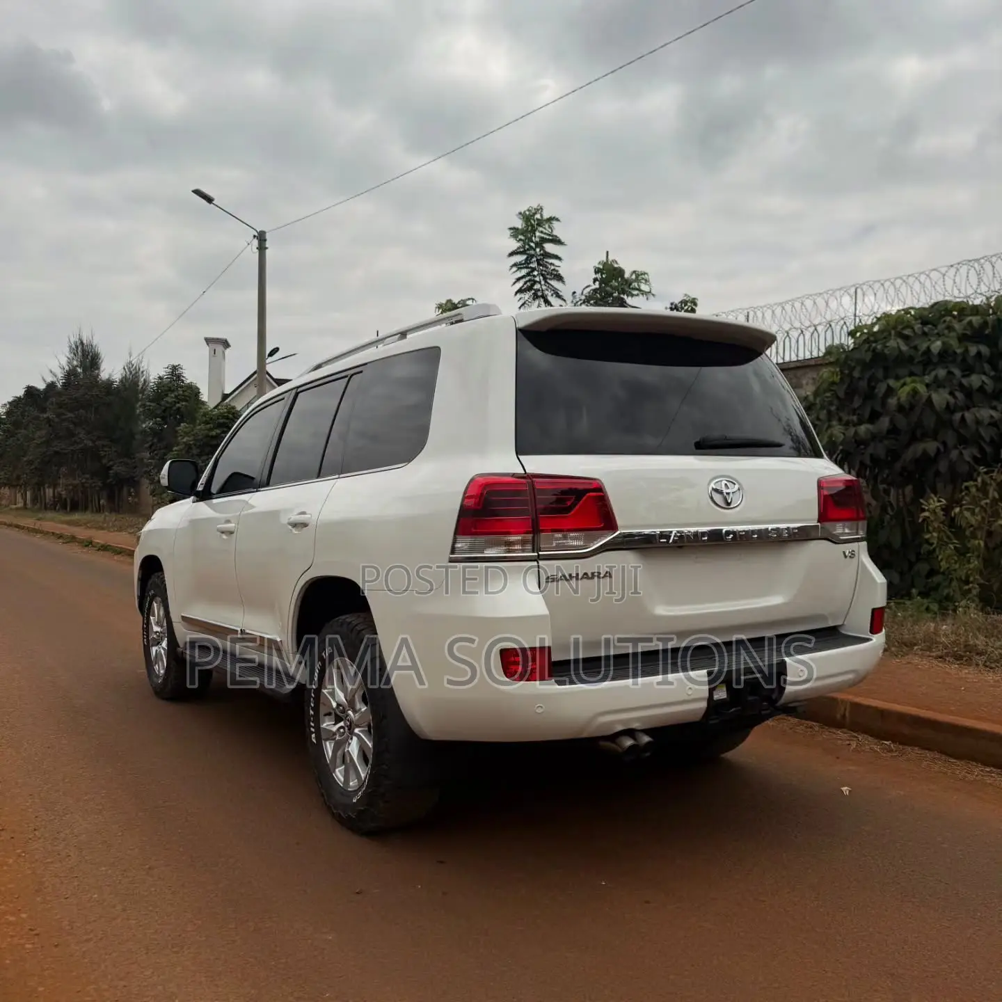 Toyota Land Cruiser 2019 White