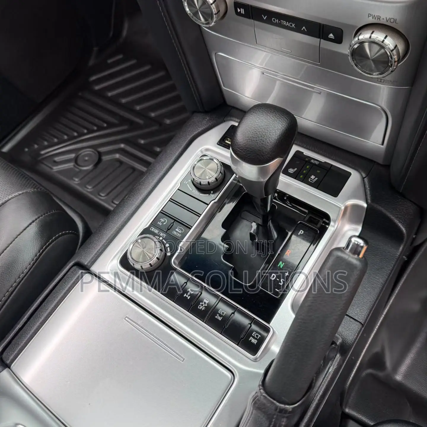 Toyota Land Cruiser 2019 White