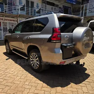 Toyota Land Cruiser Prado 2022 Brown