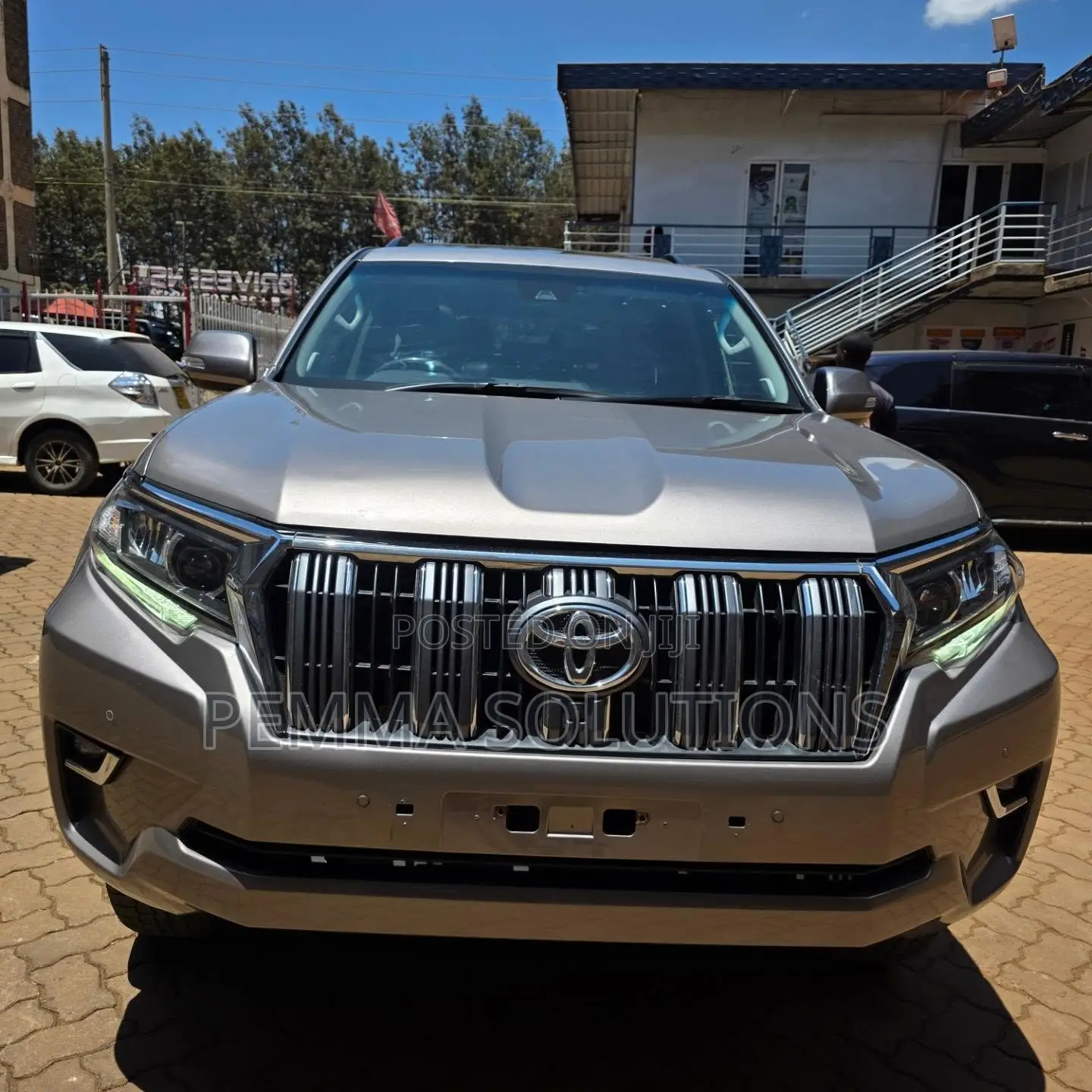 Toyota Land Cruiser Prado 2022 Brown