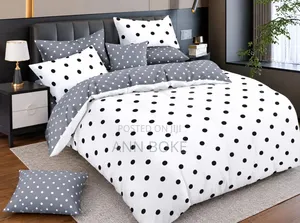 Duvetcover, One Bedsheet and Four Pillowcases Size 6*7