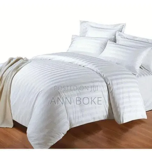 Duvetcover, One Bedsheet and Four Pillowcases Size 6*7