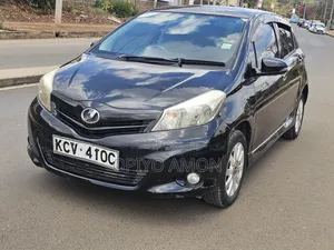 Toyota Vitz 2012 Black