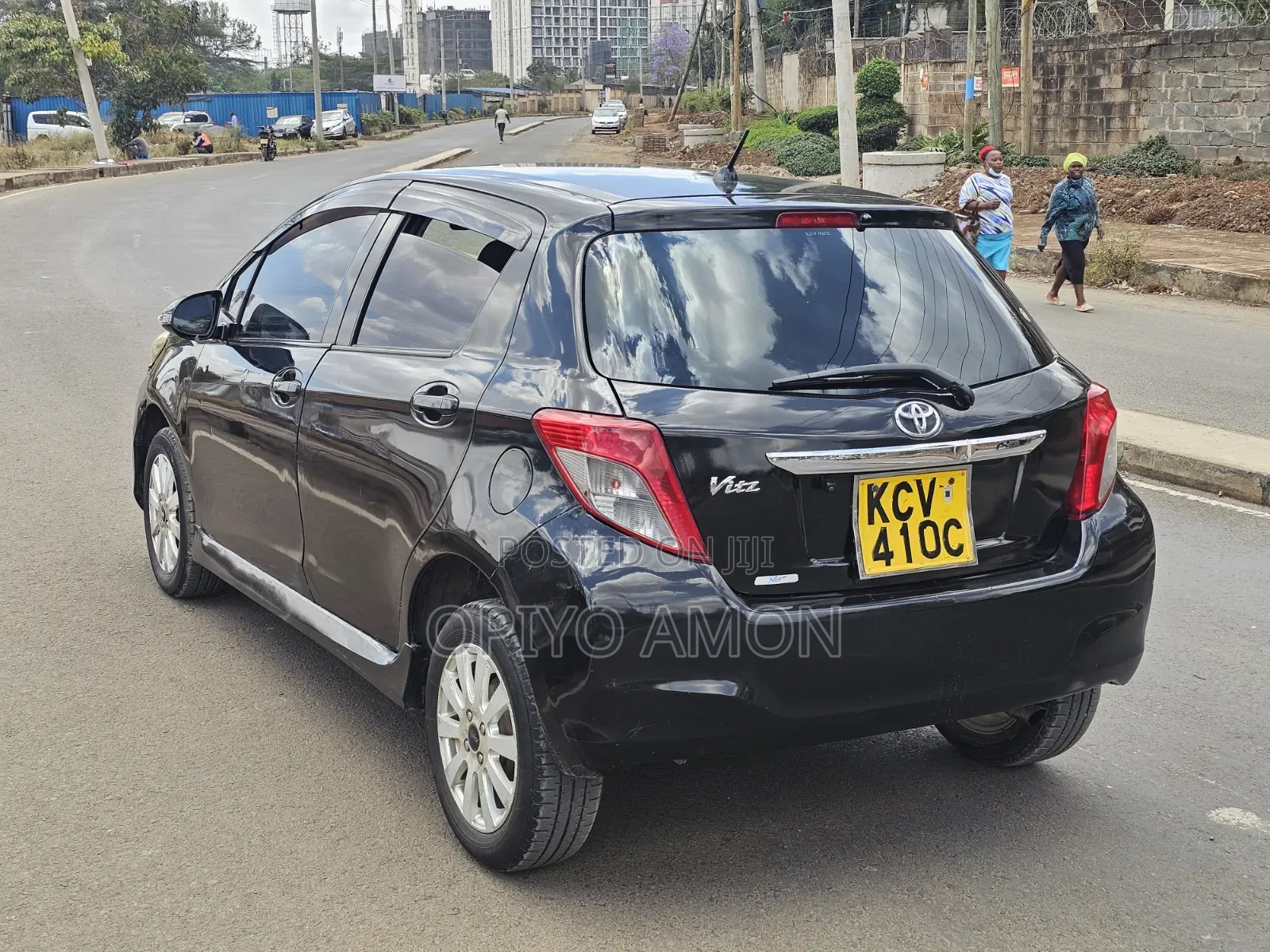 Toyota Vitz 2012 Black