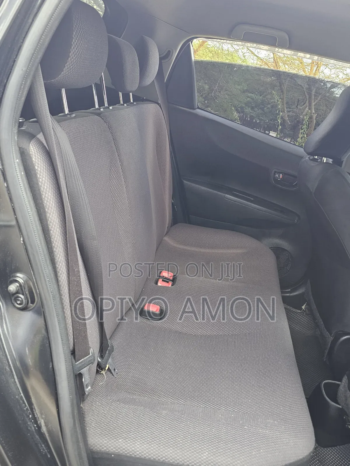 Toyota Vitz 2012 Black