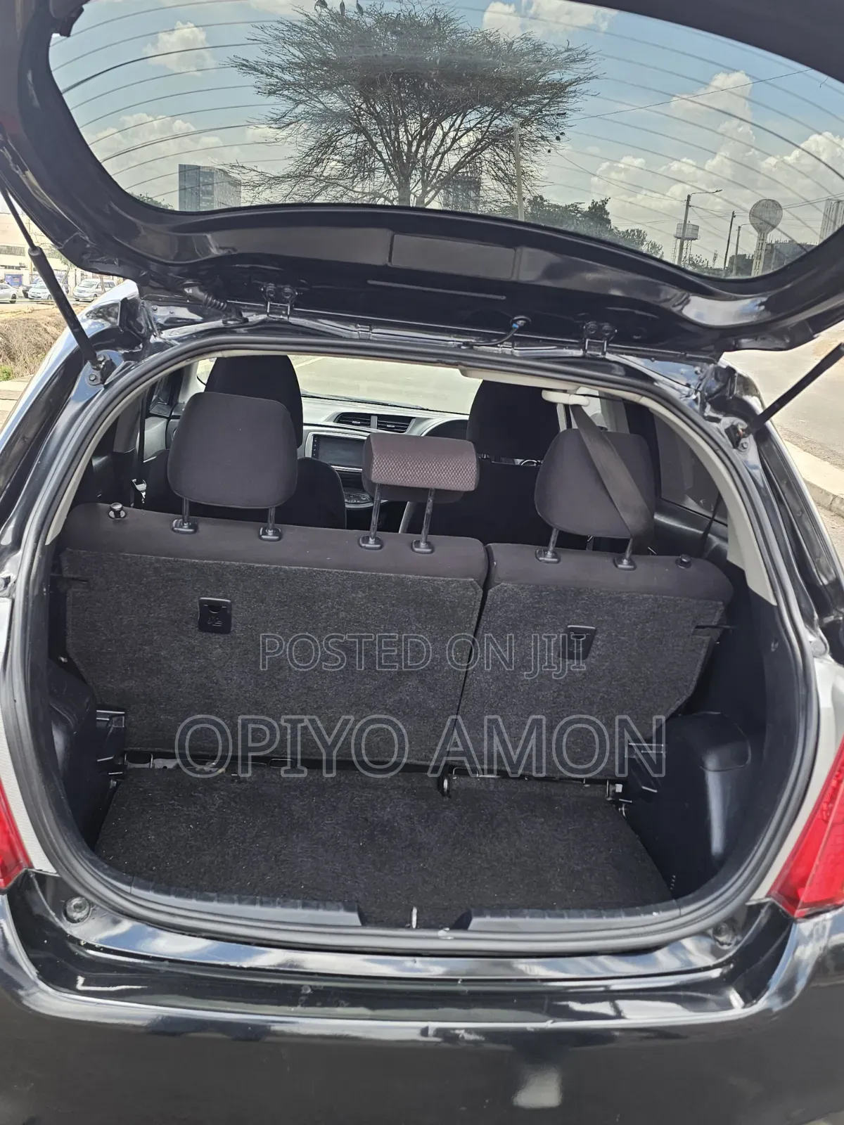 Toyota Vitz 2012 Black