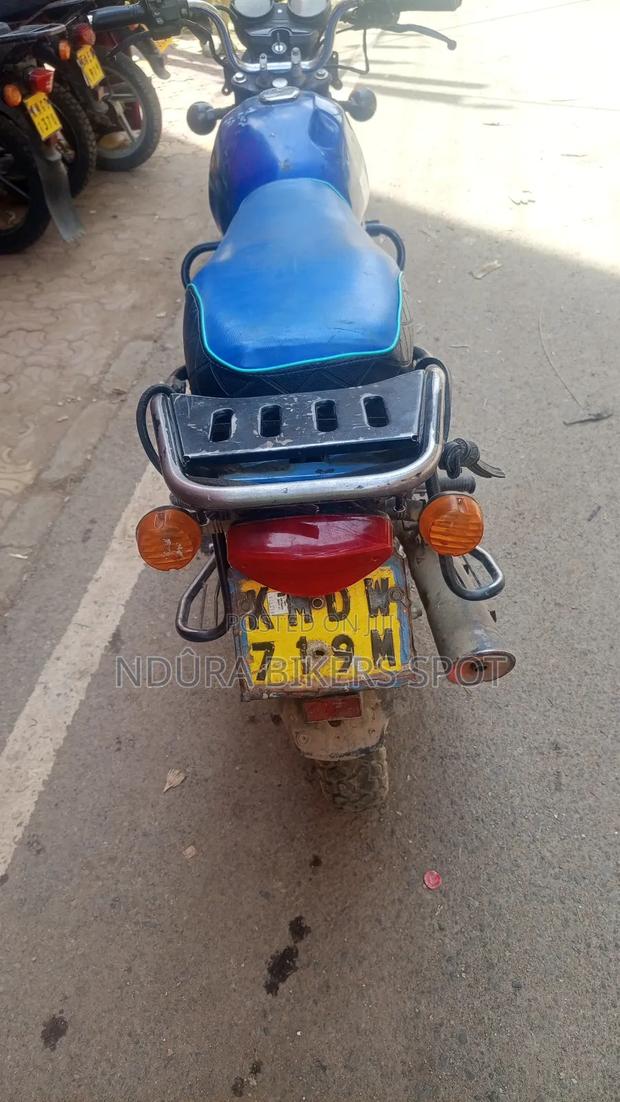 Bajaj Boxer 150 UG 2018 Blue