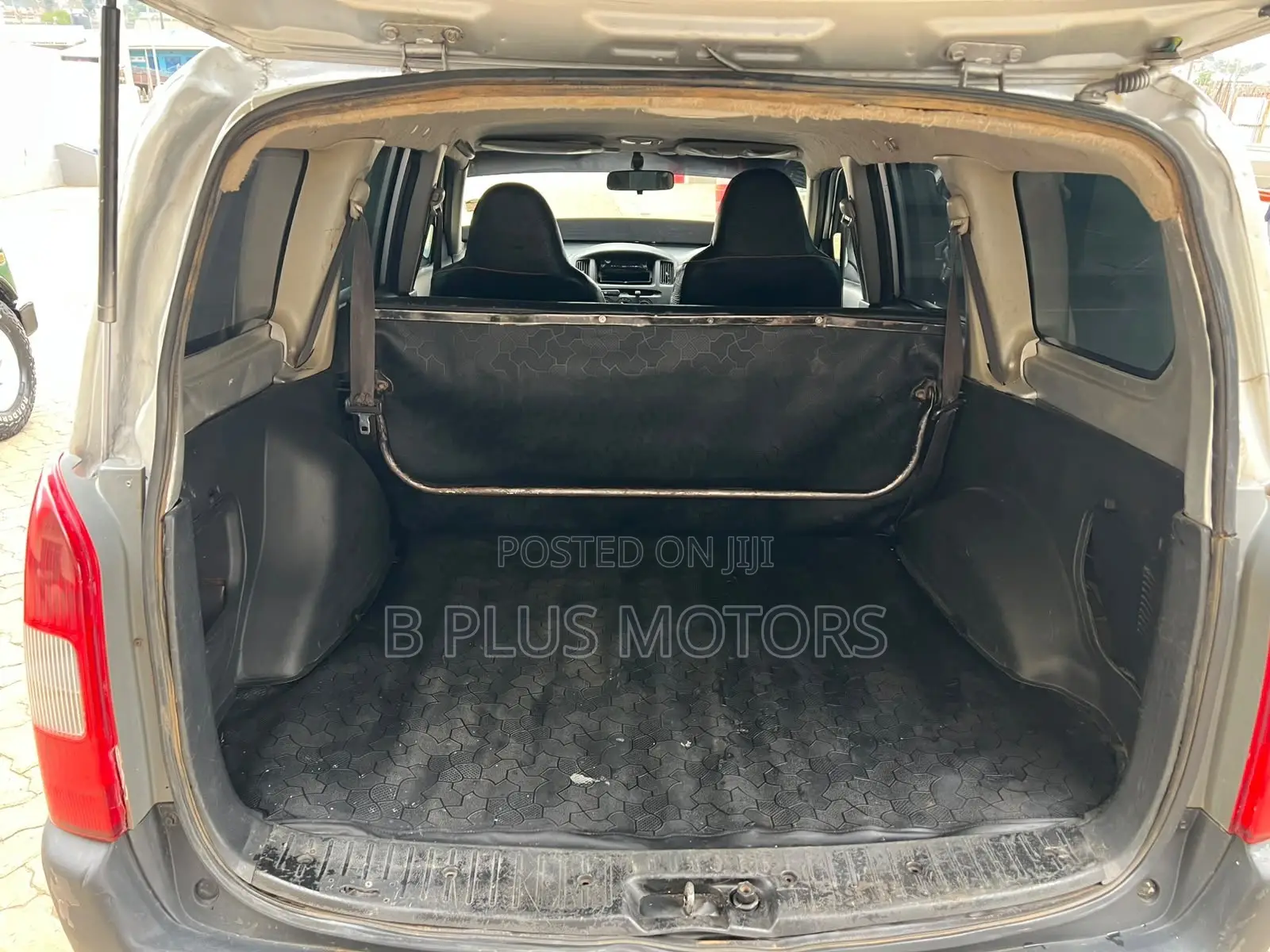 Toyota Probox 2010 Silver