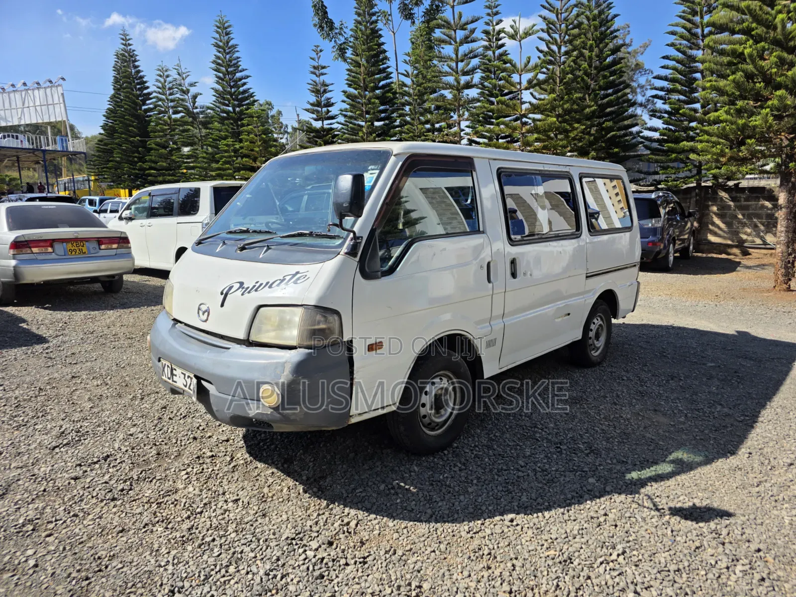 Mazda Bongo 2014 White