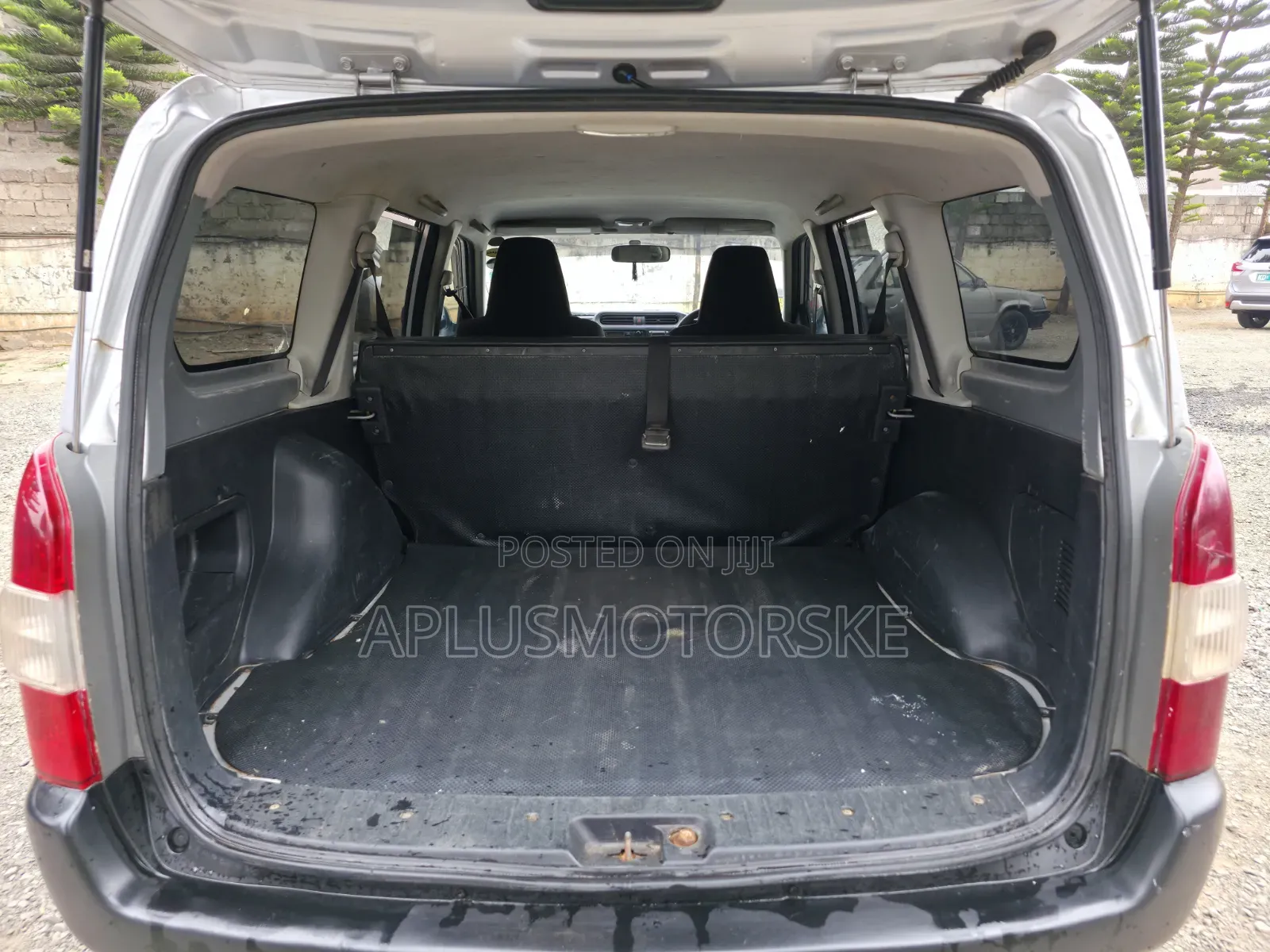 Toyota Probox 2016 Silver