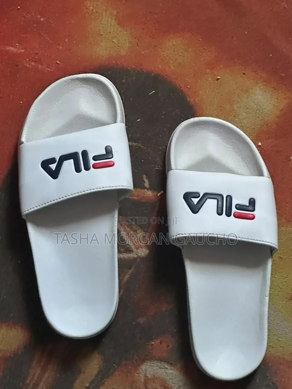 Fila Slides