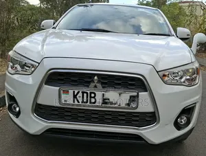 Mitsubishi RVR 2013 White