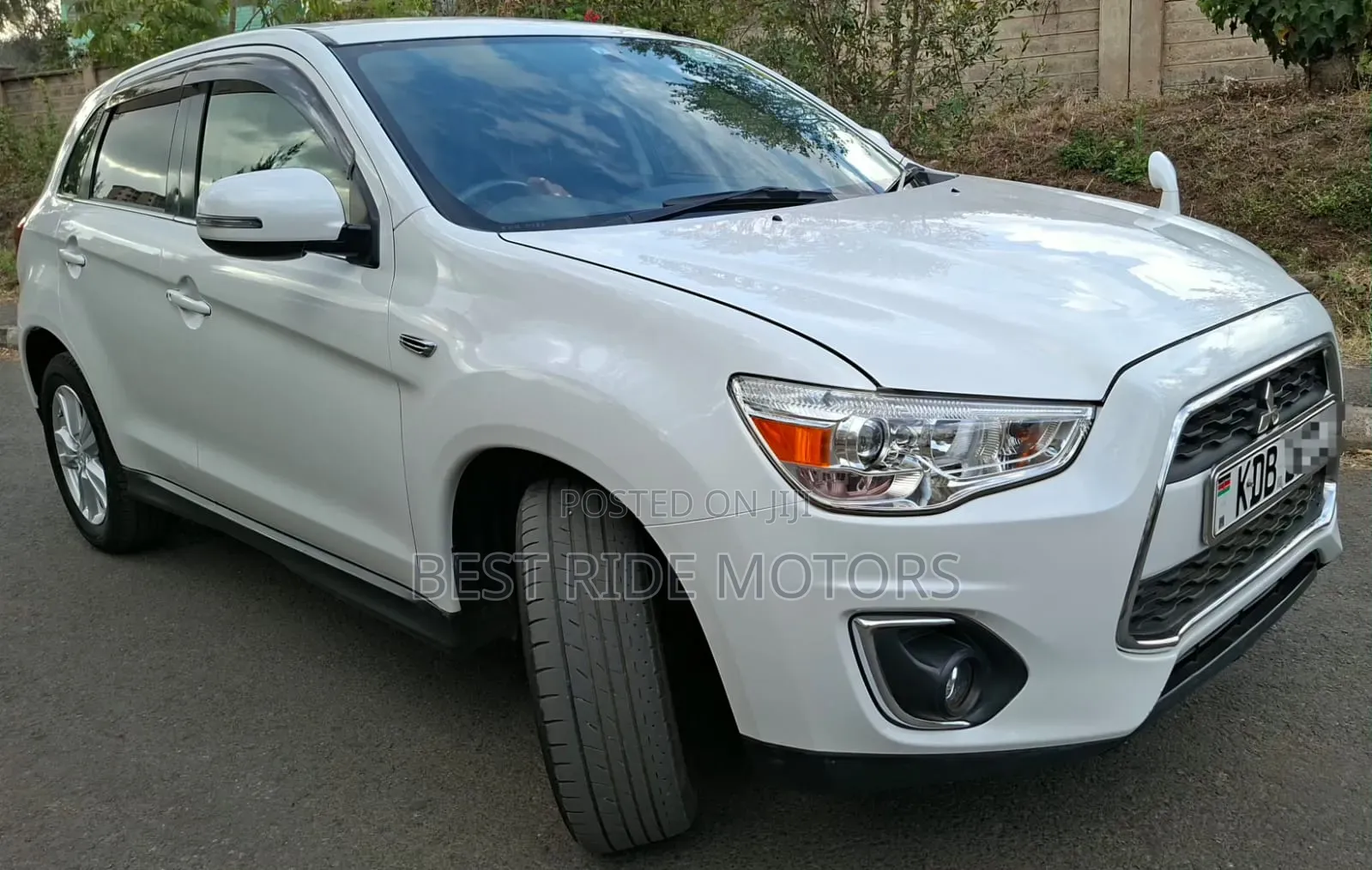 Mitsubishi RVR 2013 White