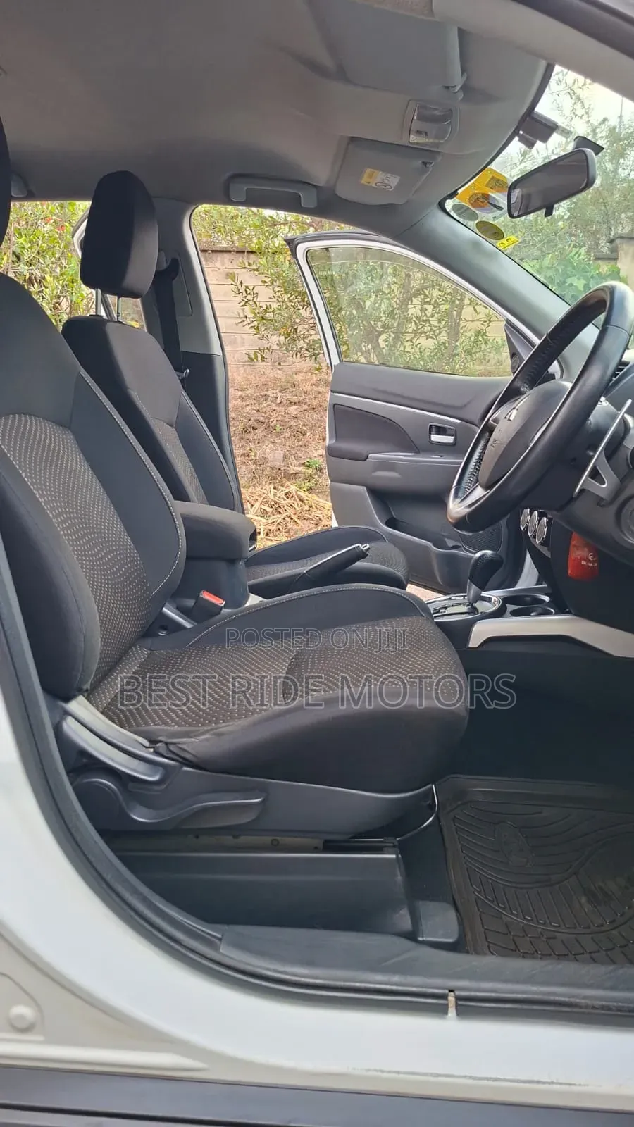 Mitsubishi RVR 2013 White