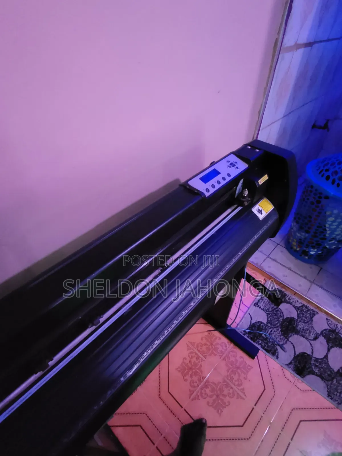 Yinghe YH-720 Vinyl Cutting Plotter