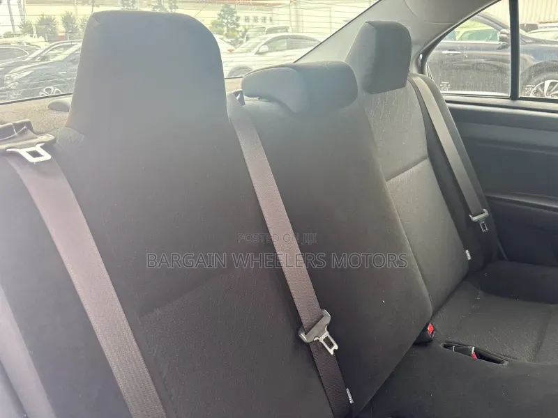 Toyota Axio 2019 Silver