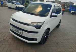 Toyota Spade 2014 White