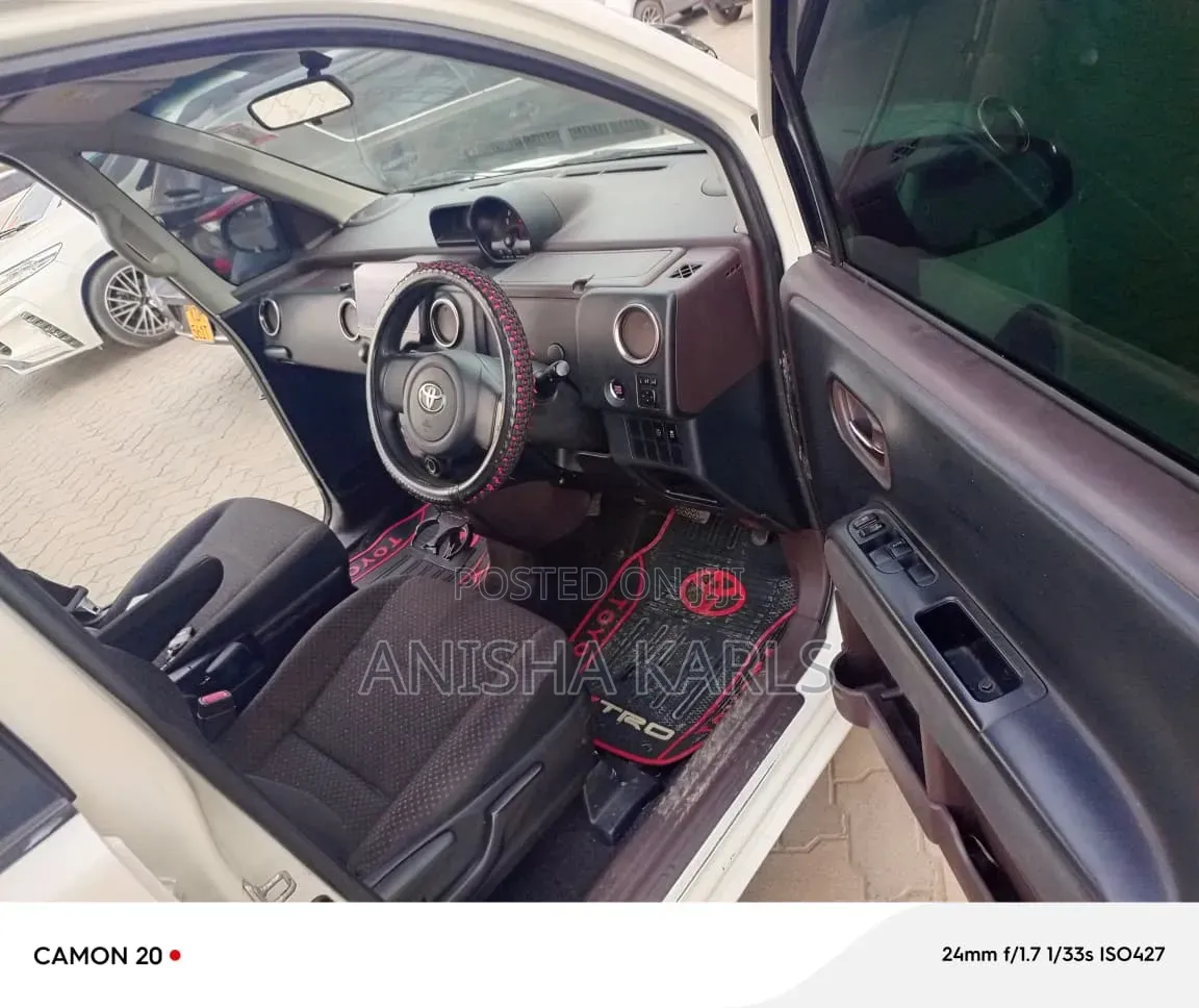 Toyota Spade 2014 White