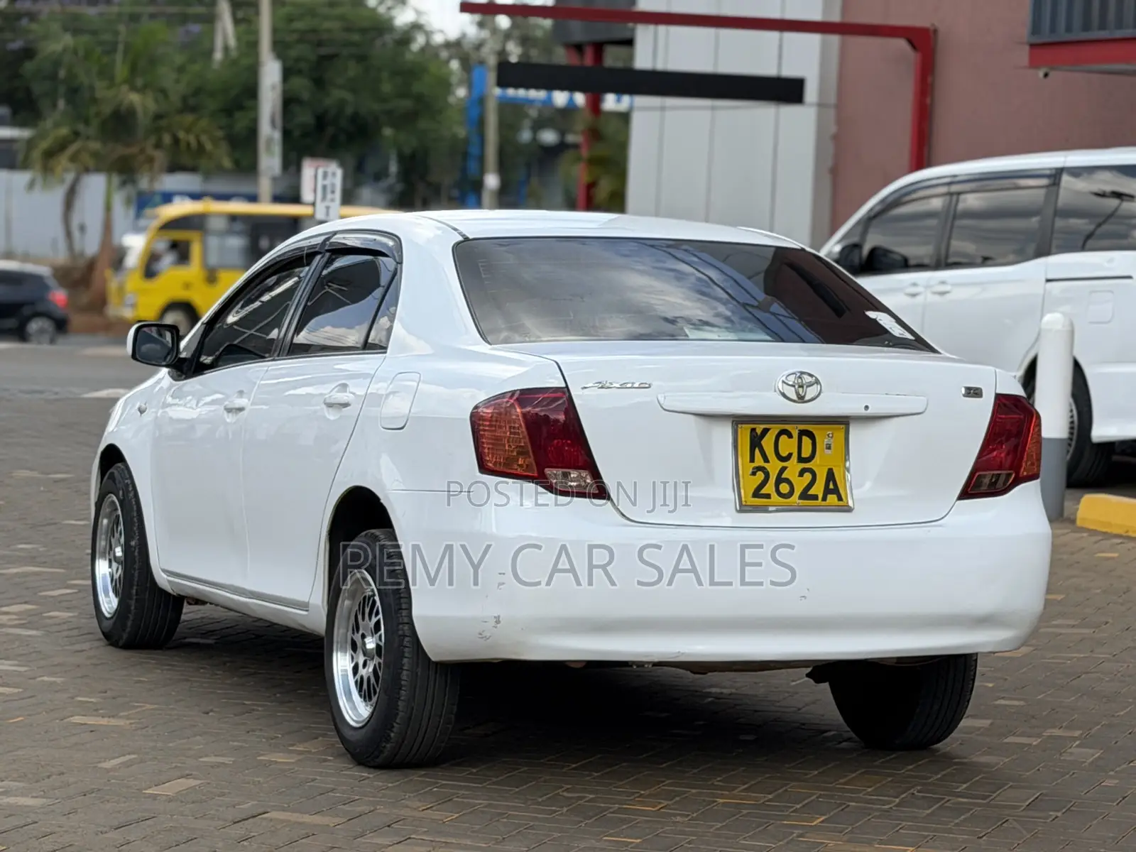 Toyota Axio 2007 White