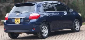 Toyota Auris 2012 Blue