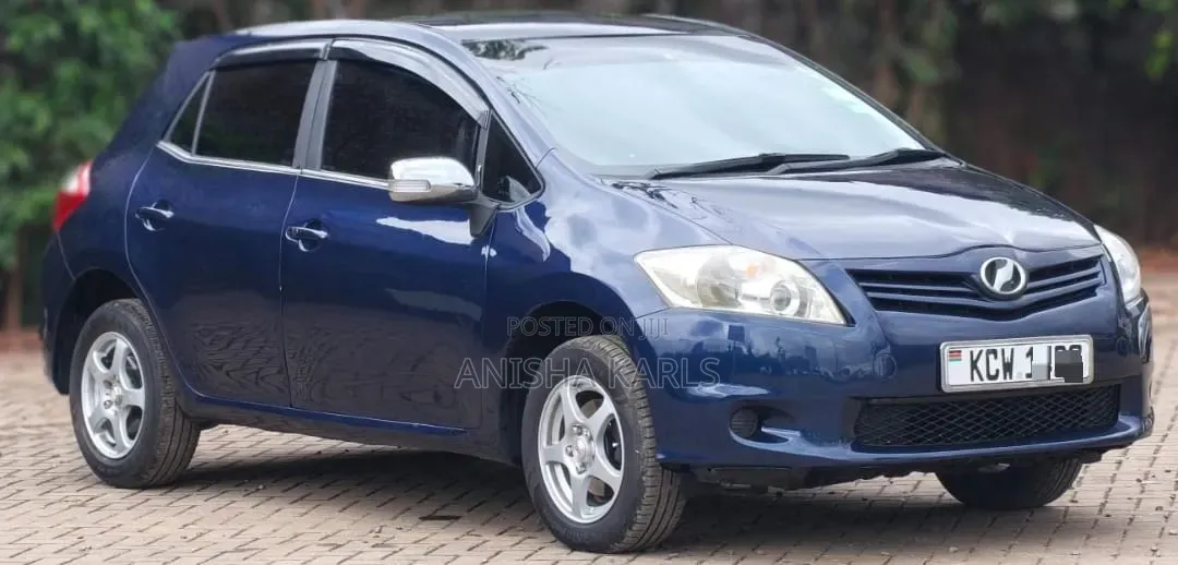 Toyota Auris 2012 Blue